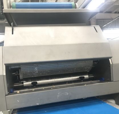 खरीदें 35 Kw औद्योगिक पराठा दबाने की मशीन 200 - 300 किलोग्राम क्रोइसैन / टोस्ट के लिए क्षमता ऑनलाइन निर्माण