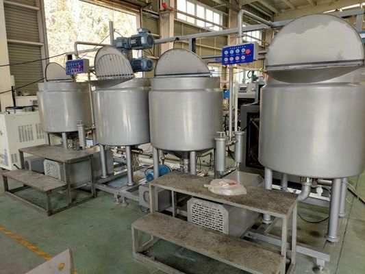 खरीदें 4 मिश्रण कंटेनर केक उत्पादन लाइन सीई मोटर 3.5 मीटर × 2.5 मीटर × 2.2 मीटर आयाम के साथ ऑनलाइन निर्माण